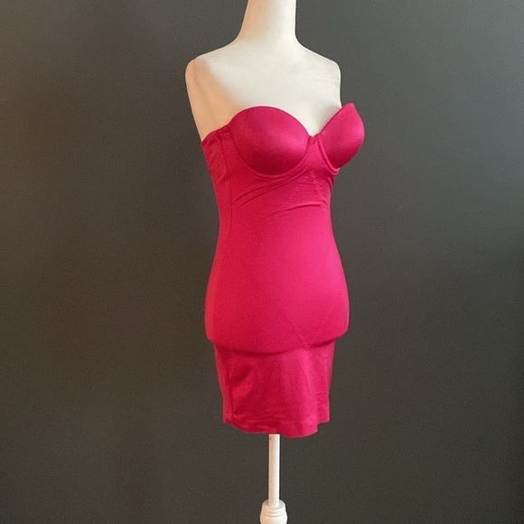 Victoria’s Secret vintage Y2K hot pink body shaper bustier/dress - Picture 2 of 12
